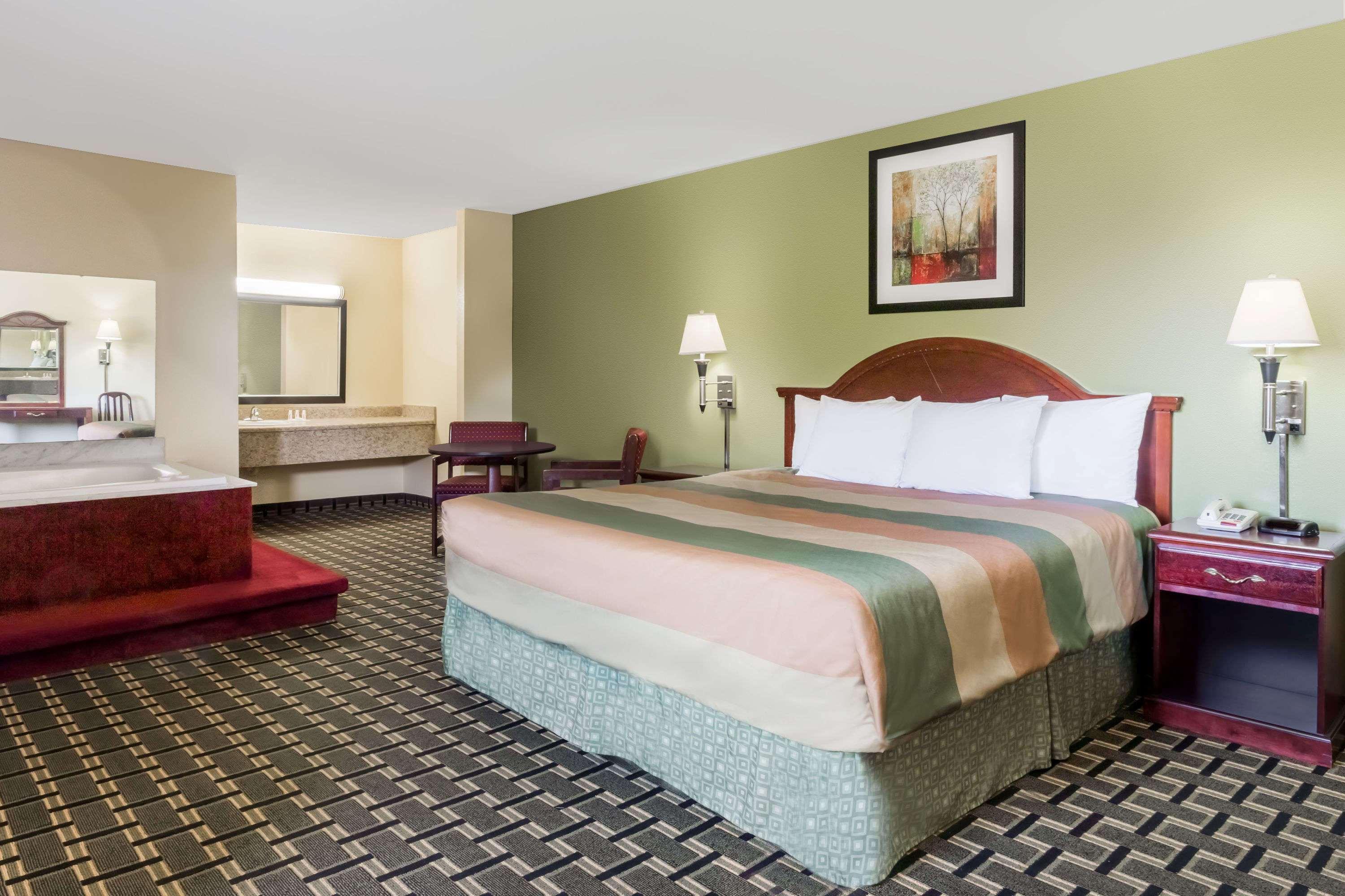 Days Inn Blakely Экстерьер фото