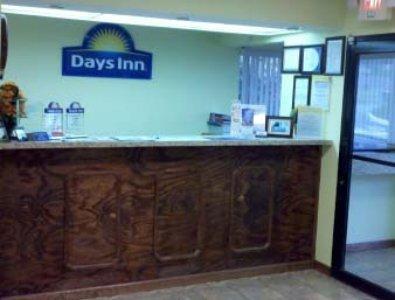 Days Inn Blakely Экстерьер фото